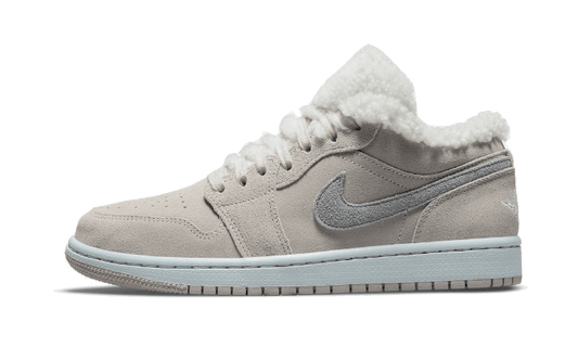 Air Jordan Air Jordan 1 Low SE Sherpa Fleece - DO0750-002