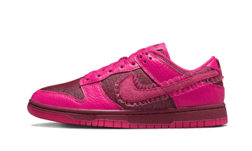 Nike Nike Dunk Low Valentines Day (2022) - DQ9324-600